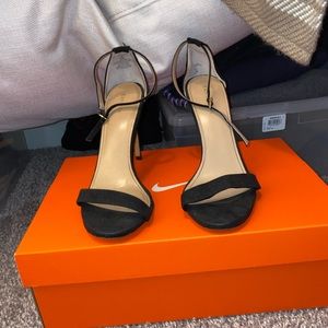 ⭐️⭐️ Express Heels ⭐️⭐️